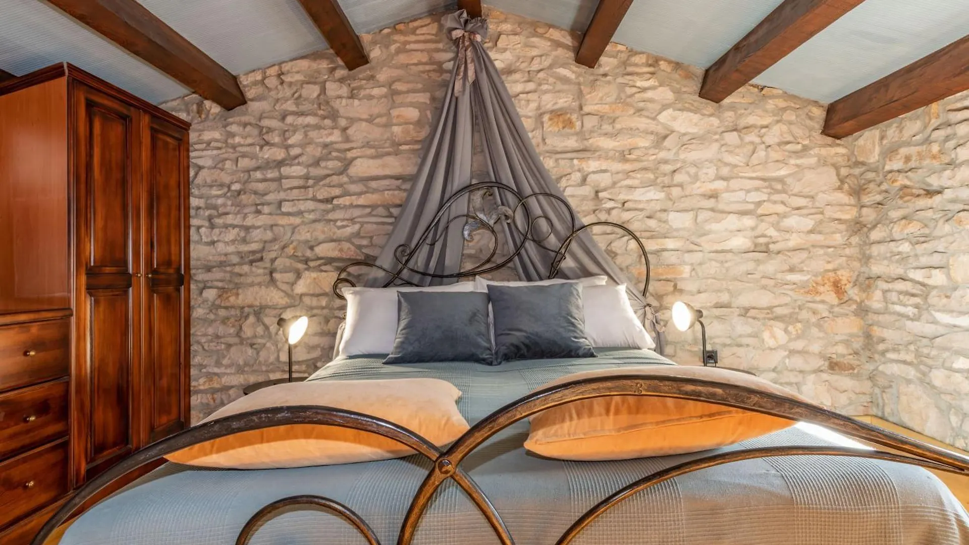 Villa Viktor, A Wonderful Rustic Villa Close To The Beach Krapan