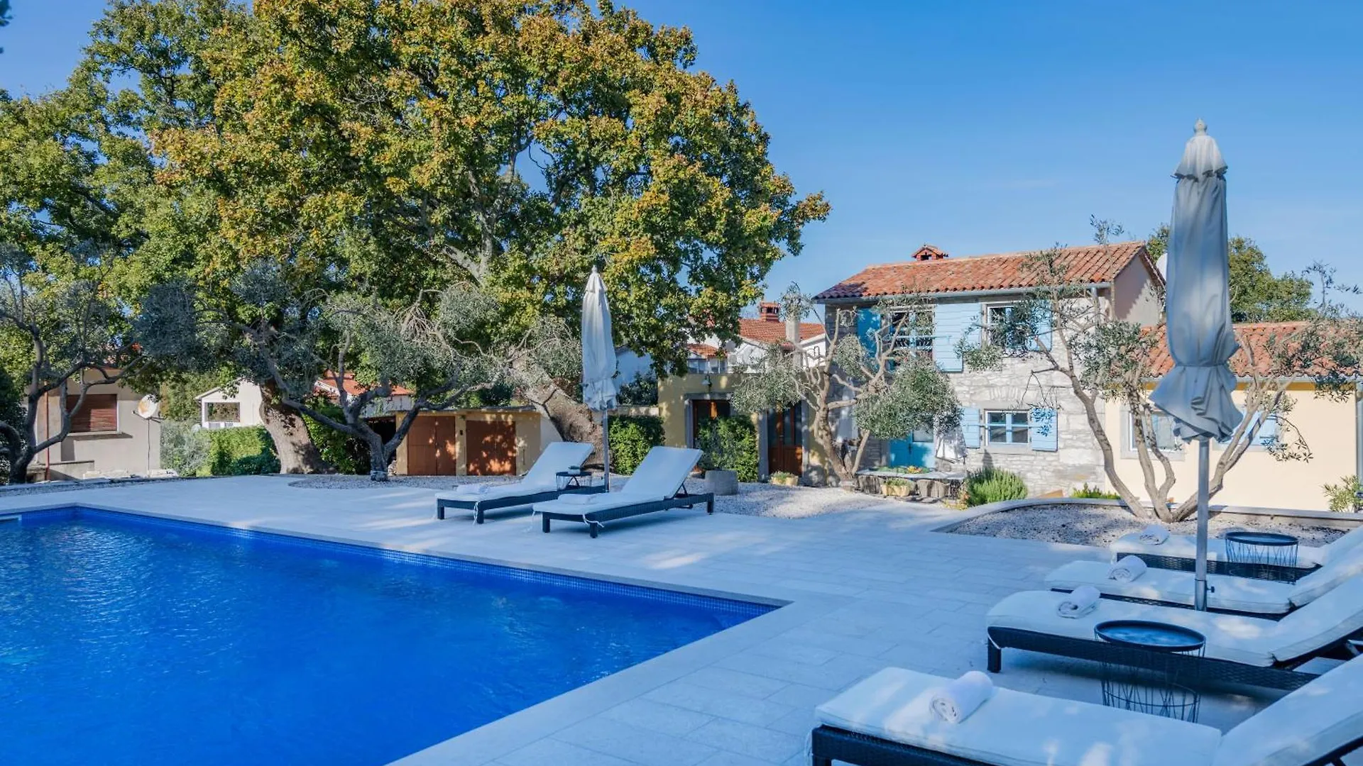 Villa Viktor, A Wonderful Rustic Villa Close To The Beach Krapan